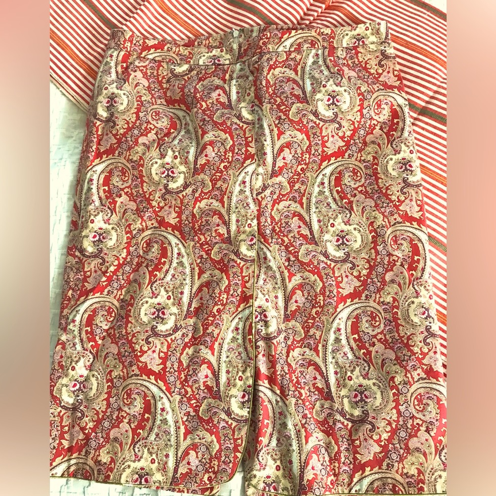 Vintage ETRO, Milano, made in Italy, sz.46.98% cotton skirt.Paisley sporty, sexy